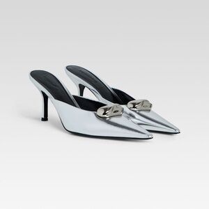 Retrofête Francesca Leather Kitten Mules - Shiny Silver